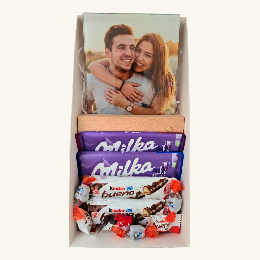 זכוכית מאירה על מעמד עץ עם תמונה מותאמת שלכם