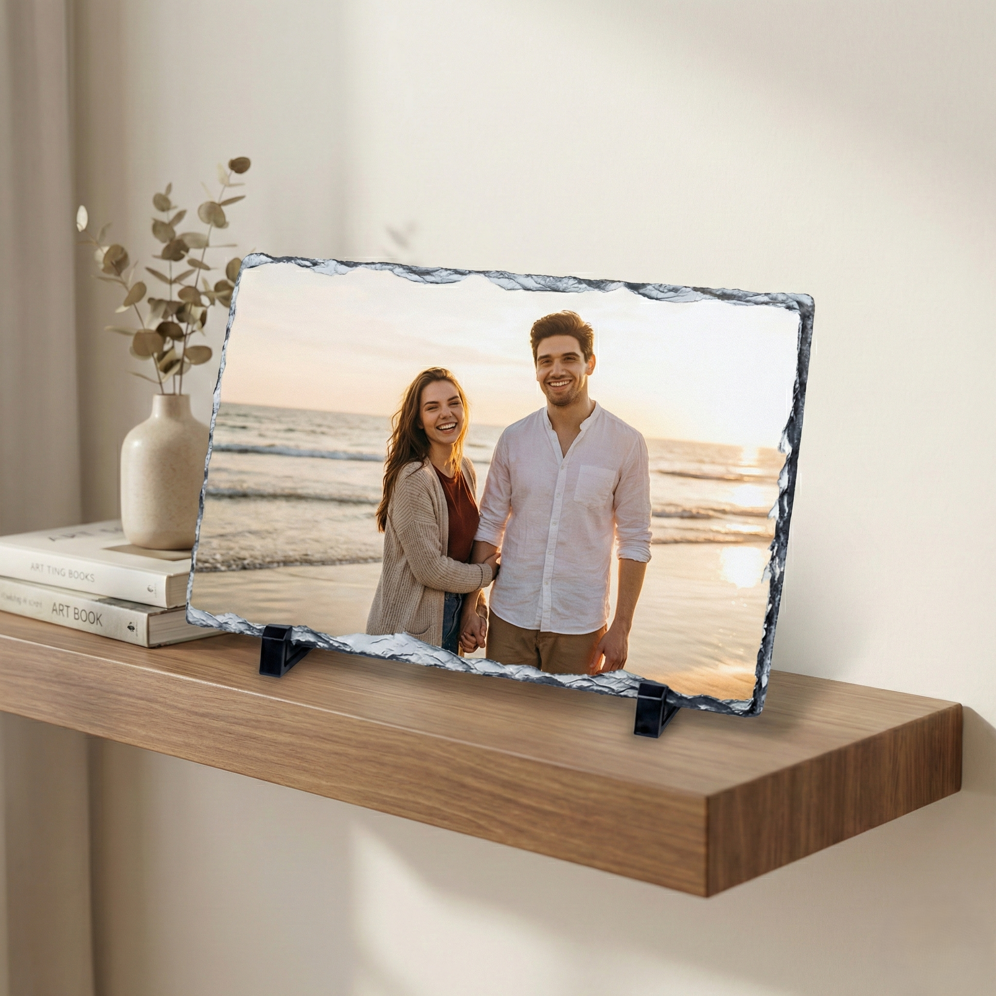 אבן בזלת עם תמונה - לחקוק אהבה בסלע